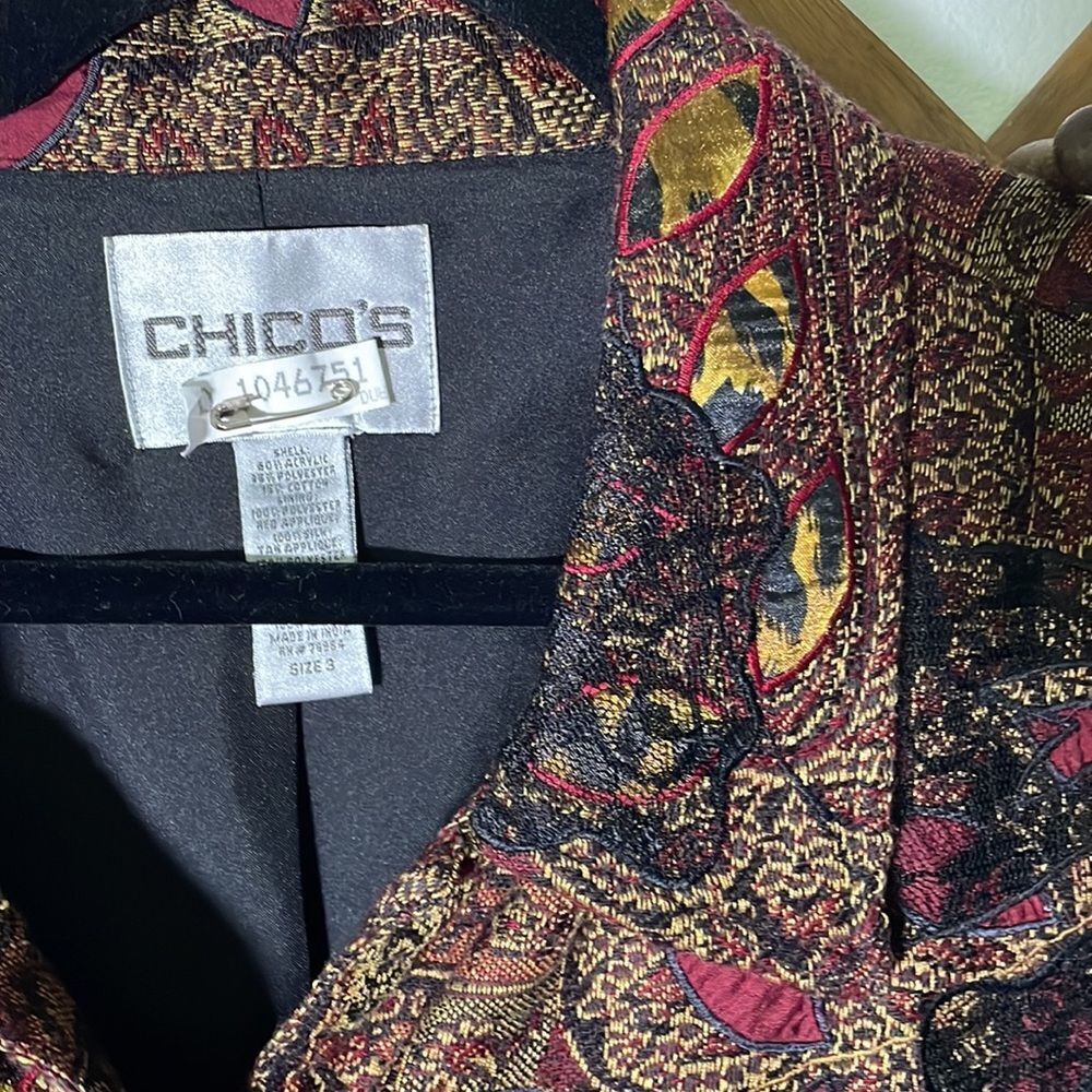Chicos Jacket Red Floral Embroidered - Picture 6 of 7